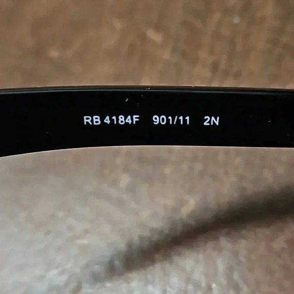 Ray Ban RB4184F Sunglasses with Hard Case - Picture 2 of 5